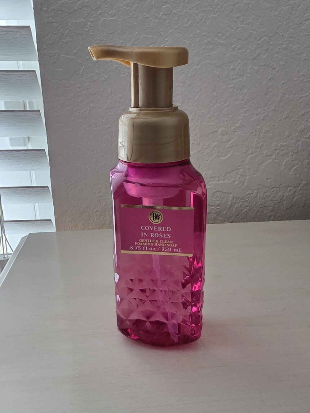 Bath & Body Works Covered In Roses - Picture 1 of 7